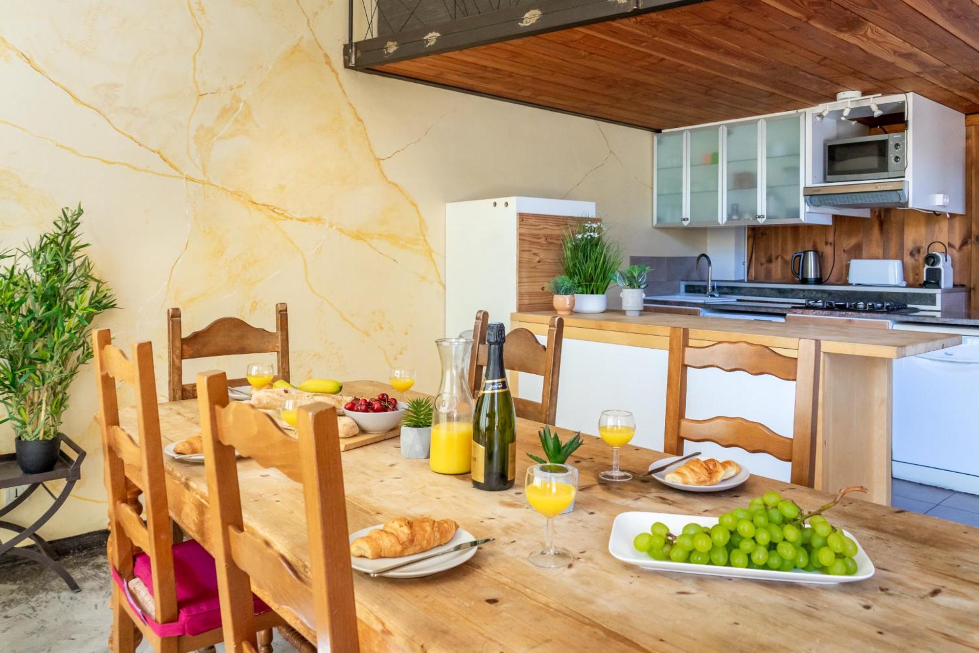 Willa Ultimate Relaxation For Family Or Group At Renowned Couvent Des Ursulines, A Tranquil Escape In Historic Pézenas Pokój zdjęcie